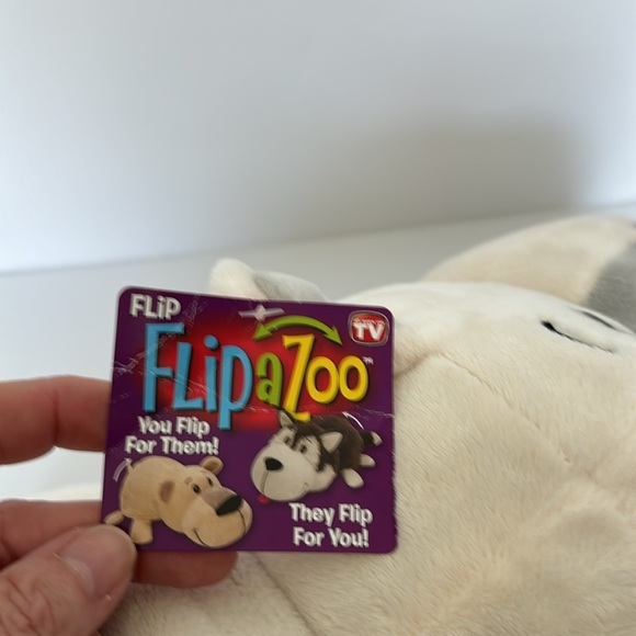 New Polar Bear/Husky - "FlipAZoo" 2 in 1 Push Toy, 16" - Picture 2 of 7